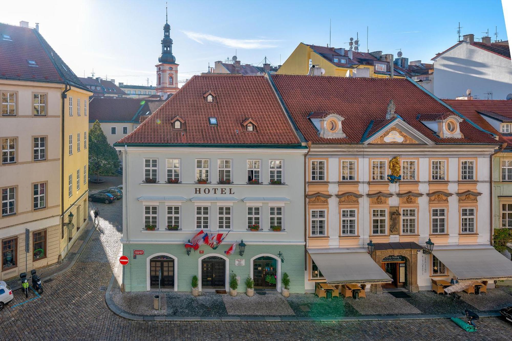 Betlem Club Hotel Prague Exterior photo