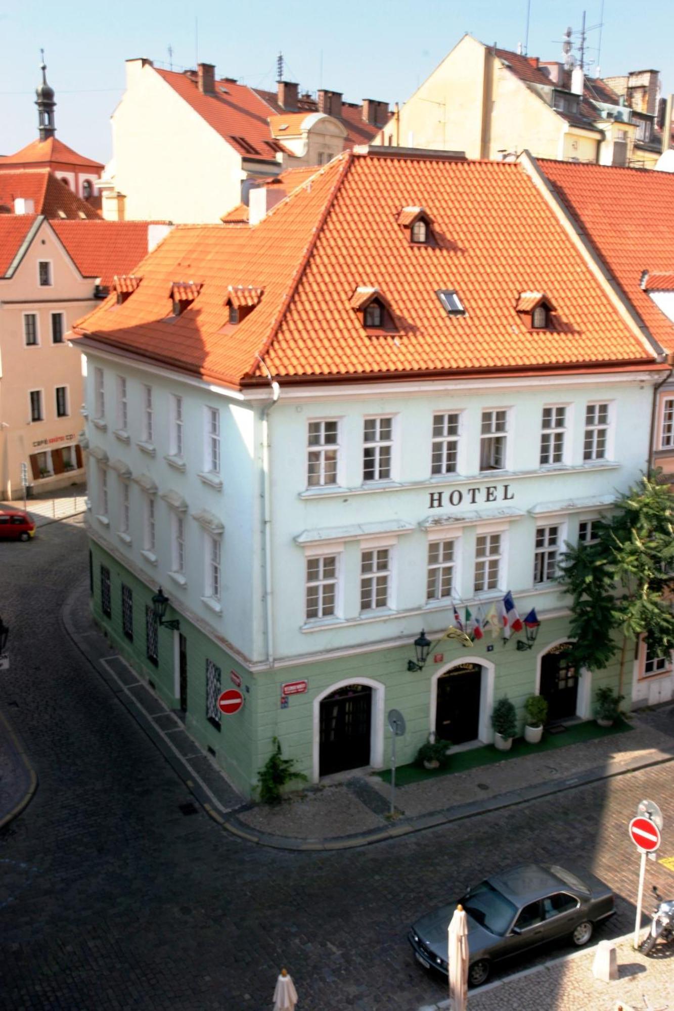 Betlem Club Hotel Prague Exterior photo